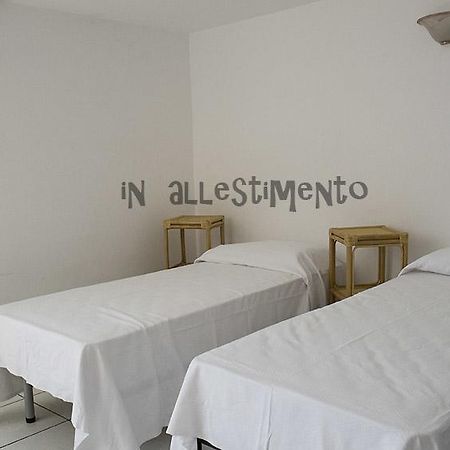 דירות פונזה Bilocale Sant'Antonio מראה חיצוני תמונה